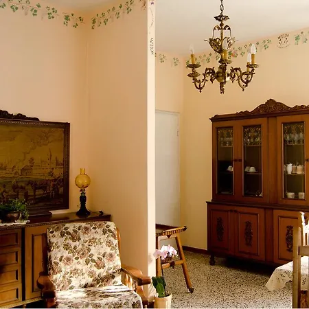 فندق مبيت وإفطار Le Fate Dei Fiori جرافيلونا توتشه